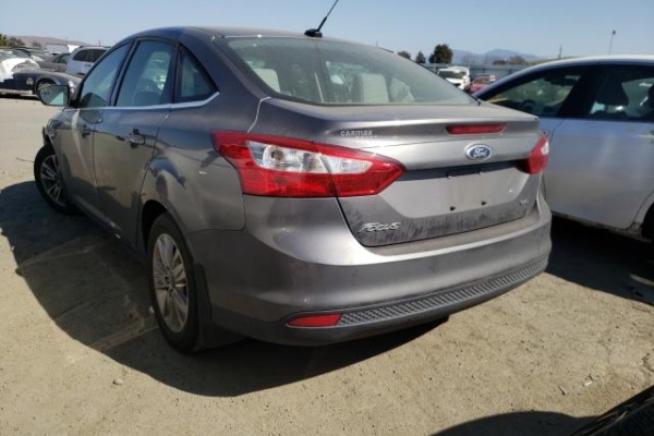 фото Ford Focus SEL