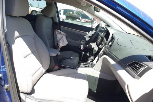 фото Hyundai Elantra SEL