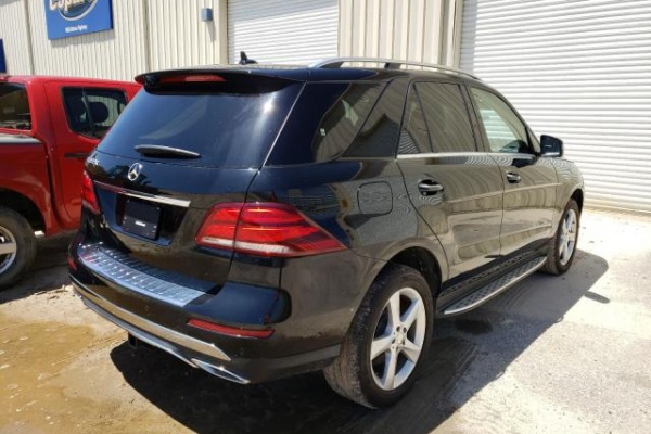 фото Mercedes-Benz GLE 350