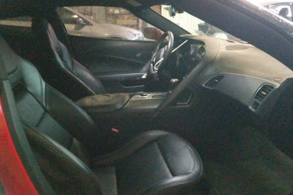 фото CHEVROLET CORVETTE STINGRAY 2LT