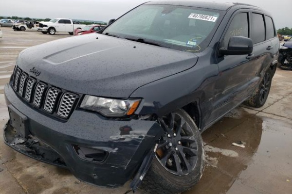 фото jeep  GRAND CHEROKEE LAREDO