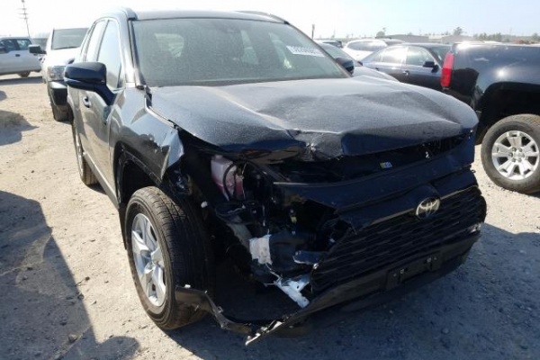 фото Toyota RAV4 XLE