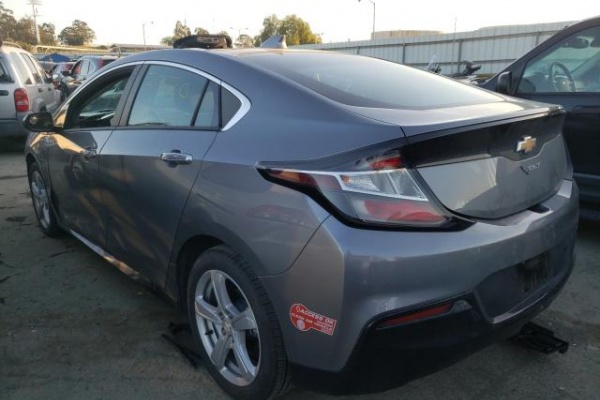 фото Chevrolet Volt LT