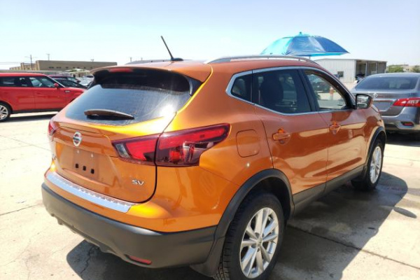 фото NISSAN ROGUE SPORT