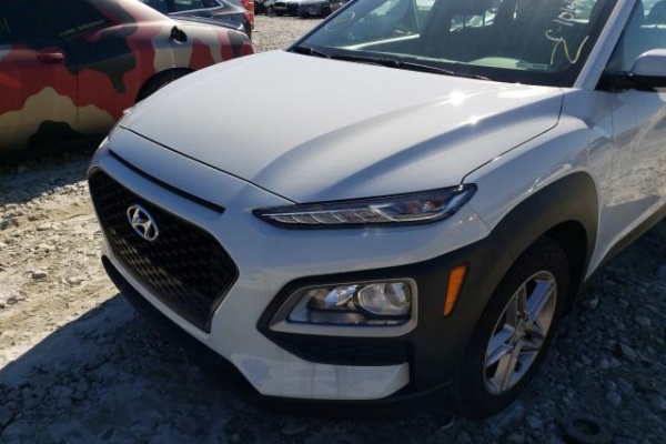 фото Hyundai Kona SE