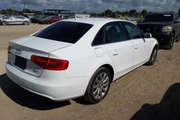 фото Audi A4 Premium