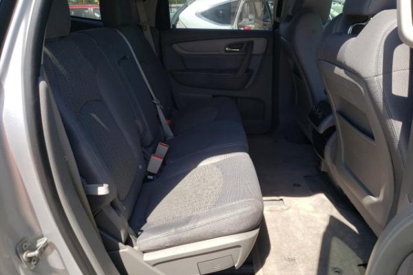 фото Chevrolet Traverse LS