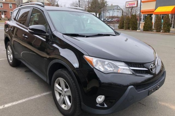 фото Toyota RAV4 XLE