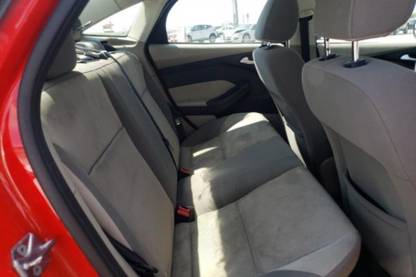 фото Ford Focus SE