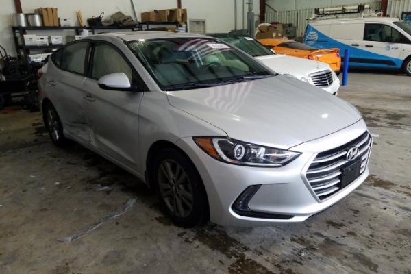 фото Hyundai Elantra SEL