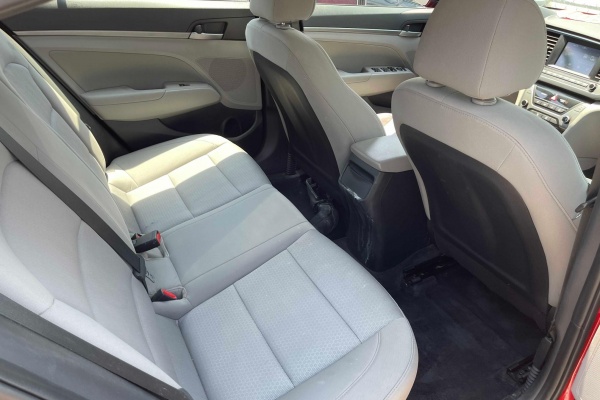 фото Hyundai Elantra SEL