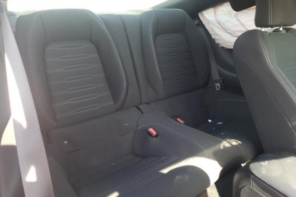 фото Ford Mustang