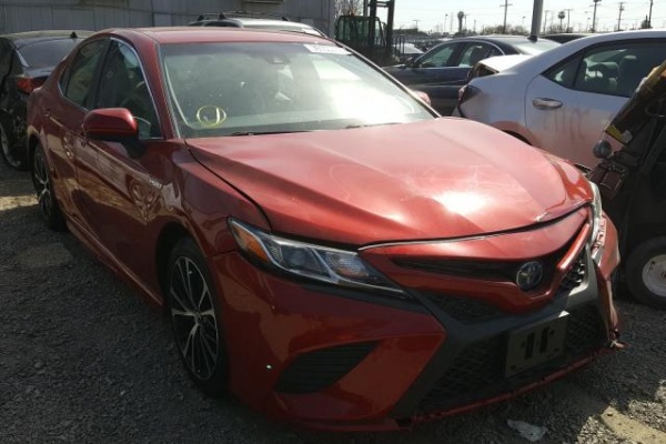 фото Toyota Camry HYBRID