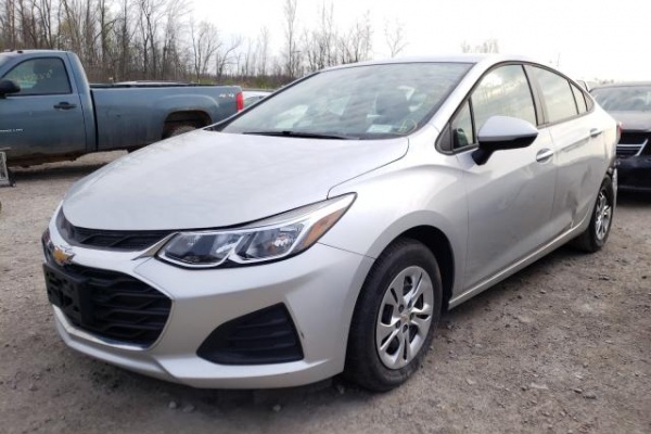 фото Chevrolet Cruze LS