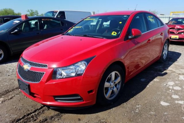 фото Chevrolet Cruze LT