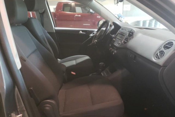 фото Volkswagen TIGUAN