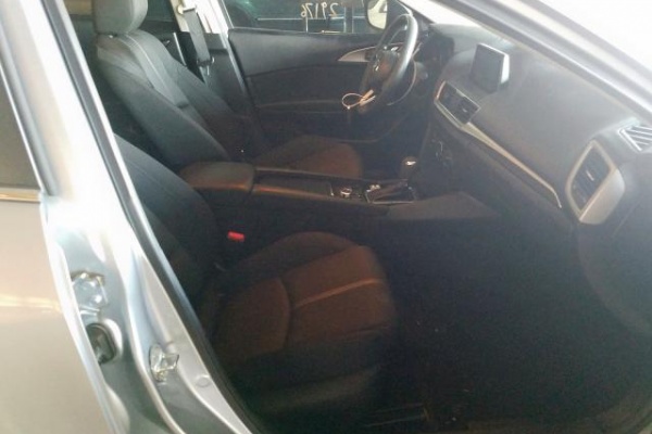 фото Mazda 3 SPORT