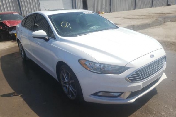 фото Ford Fusion SE
