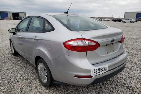 фото Ford Fiesta S