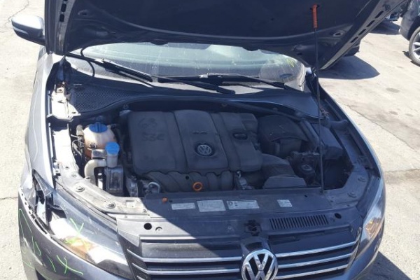 фото Volkswagen Passat Se