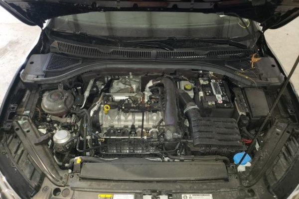 фото Volkswagen Jetta GLI