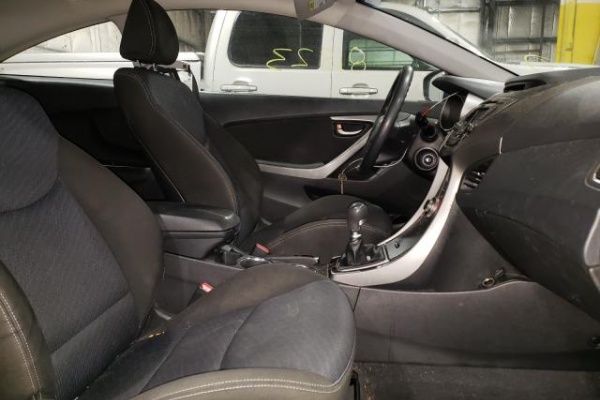 фото Hyundai Elantra Coupe GS