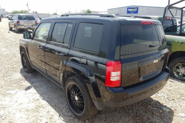 фото Jeep Patriot SPORT