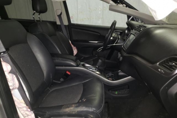 фото Dodge JOURNEY CROSSROAD