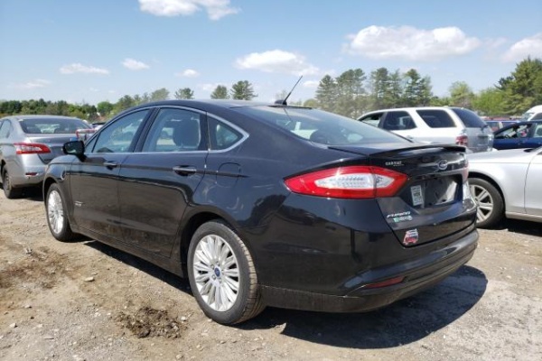 фото Ford Fusion TITANIUM PHEV