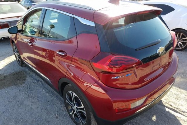 фото Chevrolet Bolt EV PREMIER