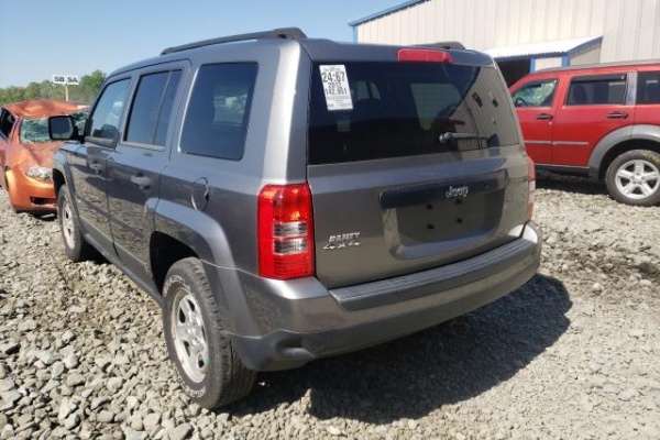 фото jeep PATRIOT SPORT