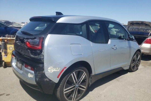 фото BMW I3 BEV