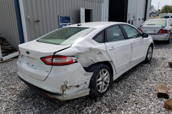 фото Ford Fusion SE