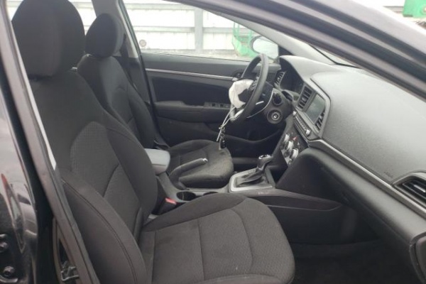 фото Hyundai Elantra SEL