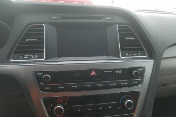 фото Hyundai Sonata SE