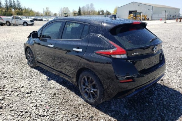 фото Nissan Leaf S