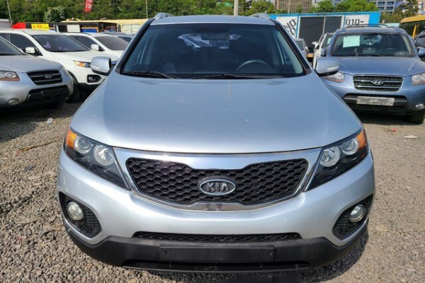 фото KIA SORENTO