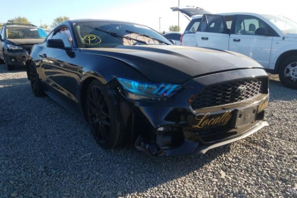 фото Ford Mustang