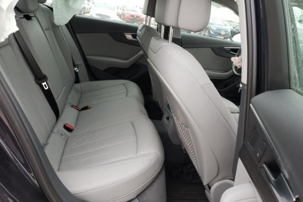 фото Audi A4 Premium Plus