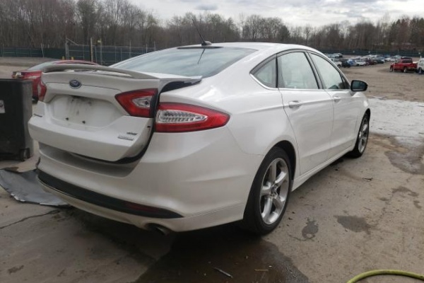 фото Ford Fusion SE
