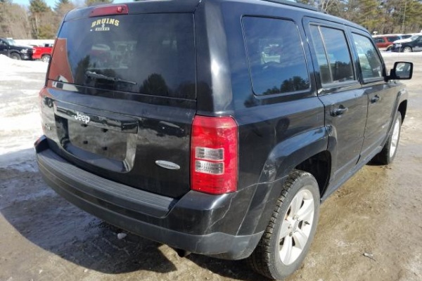 фото Jeep Patriot LATITUDE