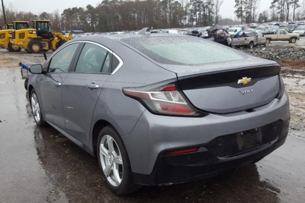 фото Chevrolet Volt LT