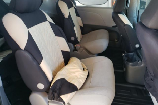 фото TOYOTA SIENNA