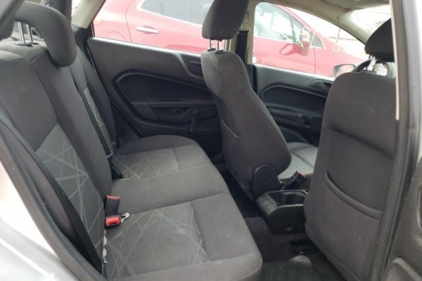 фото Ford Fiesta S