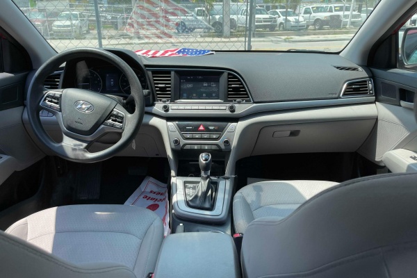 фото Hyundai Elantra SEL