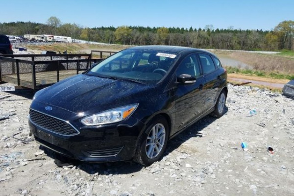 фото Ford Focus SE