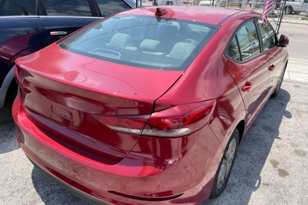 фото Hyundai Elantra SEL