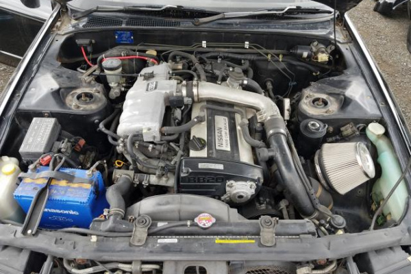 фото NISSAN SKYLINE