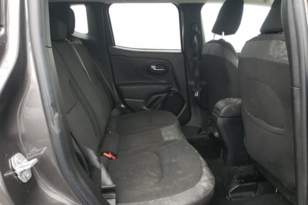 фото JEEP RENEGADE LATITUDE