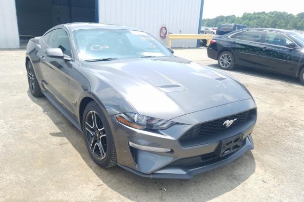 фото Ford Mustang